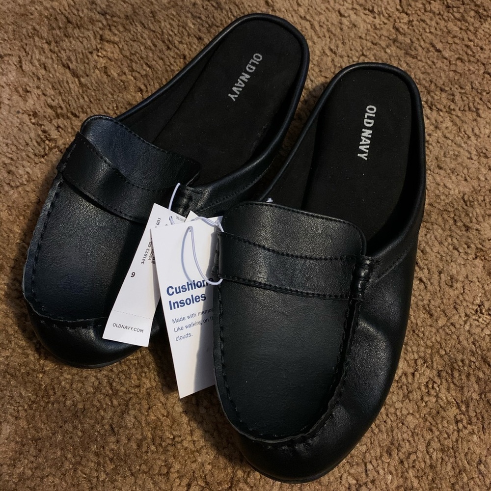 OldNavy Faux-Leather Moccasin Mules NWT
